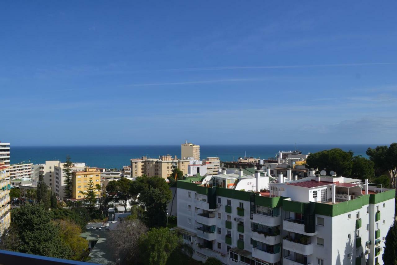 R&E Apartment Torremolinos Bagian luar foto